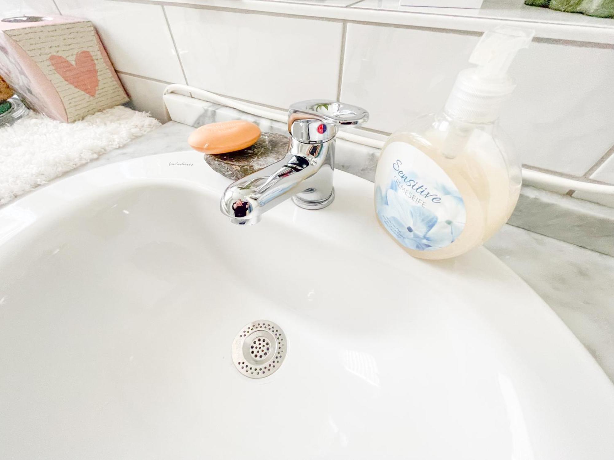Zimmer In Kuenstlerwohnung Stuttgart Exteriör bild